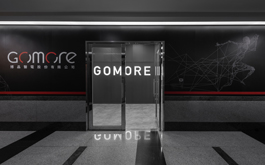 【緯綸設計】深邃暗調交融簡潔線條 演繹前瞻科技的辦公場域 